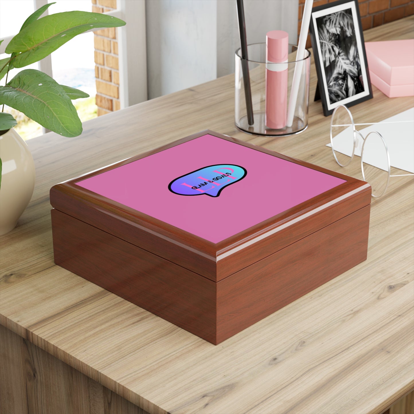 Stylish Jewelry Box with Glam & Goals Design - Perfect for Organizing Accessories